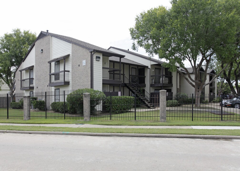 Brookglade Condominiums in Houston, TX - Foto de edificio