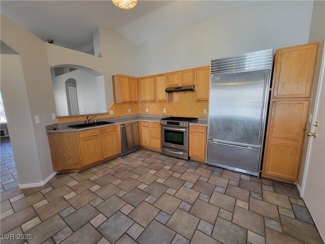 7872 Blue Charm Ave in Las Vegas, NV - Building Photo - Building Photo