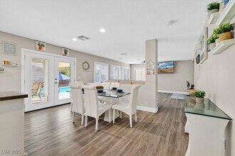 2735 Peekskill Ave in Henderson, NV - Building Photo - Building Photo