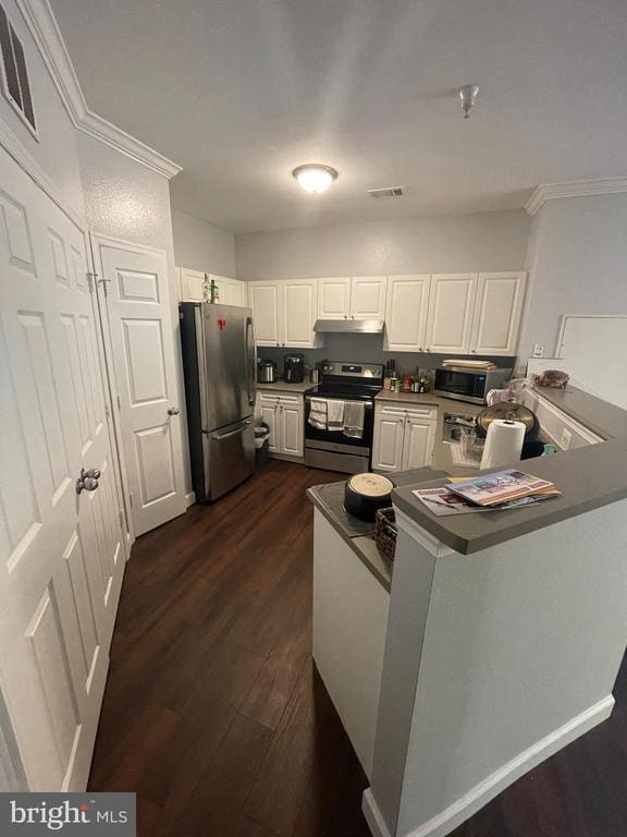 3015 Nicosh Cir in Falls Church, VA - Building Photo - Building Photo