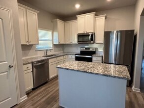 1117 Wheatfield Ln, Unit 11C in Crowley, TX - Building Photo - Building Photo