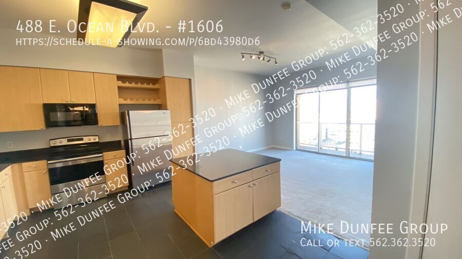 488 E Ocean Blvd in Long Beach, CA - Building Photo