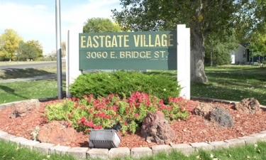 Eastgate Village in Brighton, CO - Foto de edificio