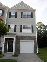2614 Wyntercrest Ln in Durham, NC - Building Photo