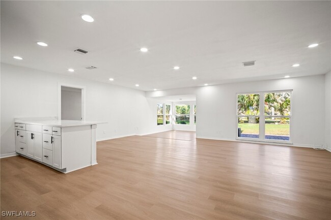 property at 4293 Island Cir