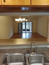 2211 Eisenhower Dr in Dunedin, FL - Building Photo - Building Photo