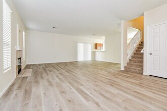 5900 Taj Mahal Dr in Las Vegas, NV - Building Photo - Building Photo