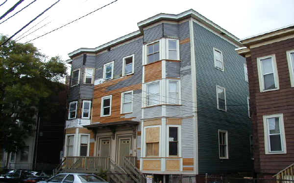 12-14 Suffolk St in Cambridge, MA - Building Photo