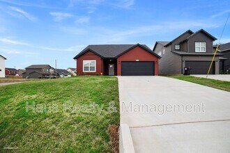 211 King Rd in Clarksville, TN - Building Photo - Building Photo