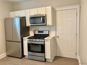 72 Tracy St in Buffalo, NY - Building Photo - Building Photo