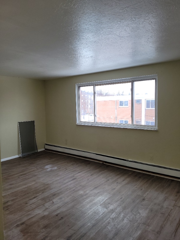 14815-14835 Euclid Ave