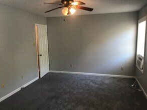3877 Glencoe Dr in Memphis, TN - Building Photo - Building Photo