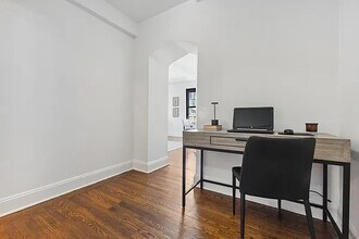 200 E 16th St in New York, NY - Building Photo - Building Photo