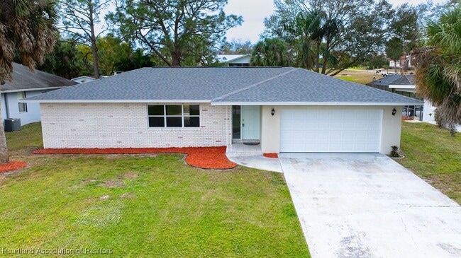 702 Catfish Creek Rd