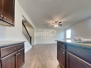 821 Headland Way in Canton, GA - Building Photo - Building Photo