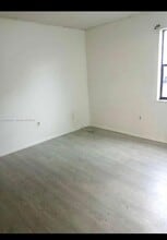 20320 NE 3rd Ct in Miami, FL - Foto de edificio - Building Photo