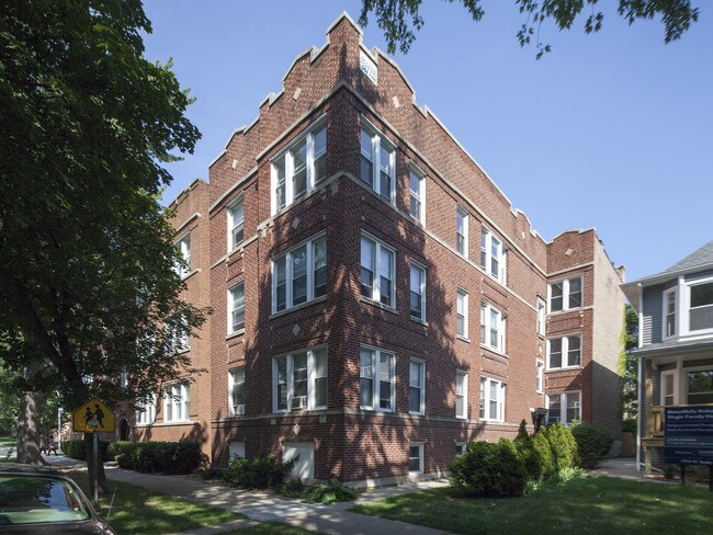 1944-1946 Touhy in Chicago, IL - Building Photo - Building Photo