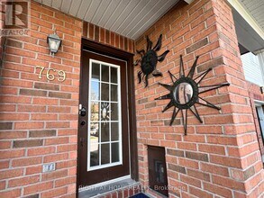 769 Cobble Hill Dr in Ottawa, ON - Building Photo - Building Photo