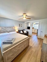 6 Sunset Dr in Old Orchard Beach, ME - Building Photo