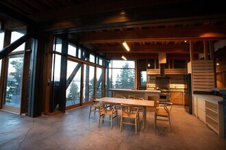 340 NV-28 in Crystal Bay, NV - Building Photo - Building Photo