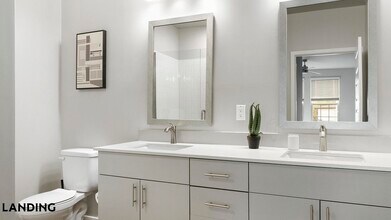 4902 Cosmos Cir in Wimauma, FL - Foto de edificio - Building Photo