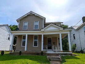 238 N Church St, Unit #1 in Cynthiana, KY - Building Photo