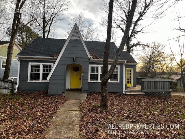 129 Boles St in Fayetteville, AR - Building Photo