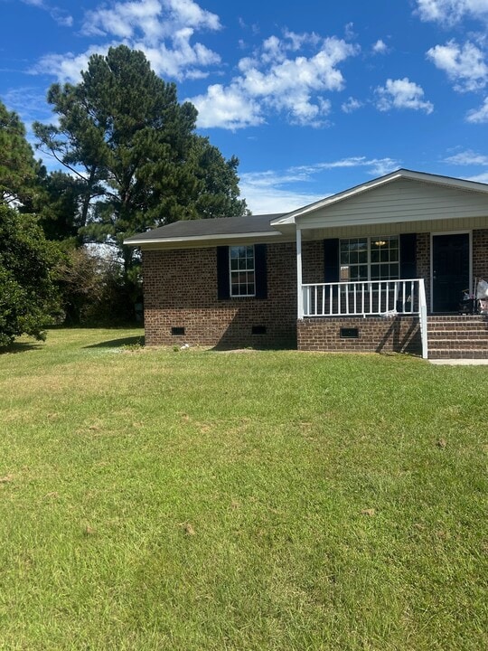 717 Raintree Ln in Conway, SC - Building Photo