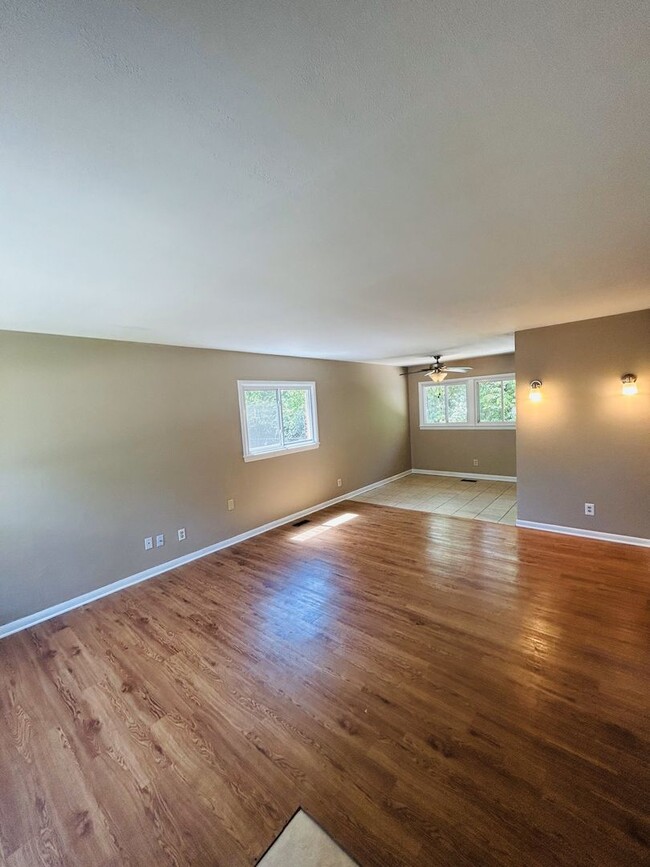 3112 Aires Ct in Louisville, KY - Building Photo - Building Photo