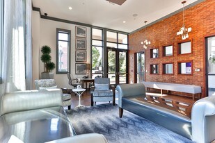 Camden Gallery in Charlotte, NC - Building Photo