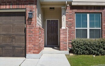 5727 Ivans Farm in San Antonio, TX - Building Photo - Building Photo