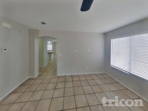 2881 Deep Creek Ln in Las Vegas, NV - Foto de edificio - Building Photo