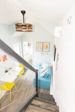 526 Sunnyslope Ave in Petaluma, CA - Building Photo - Building Photo