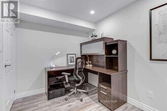 21 Corduroy Rd in Markham, ON - Building Photo - Building Photo