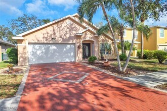 15028 Savannah Dr in Naples, FL - Building Photo - Building Photo