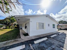 208 NW 43rd Ct in Oakland Park, FL - Building Photo