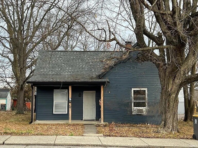 1105 S Rogers St in Bloomington, IN - Building Photo