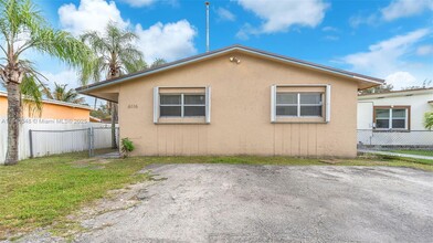 6116 SW 39th St in Miramar, FL - Building Photo - Building Photo