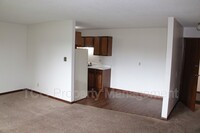 445 Elm Pl photo'