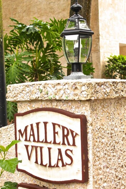 1000 Mallery St Ext in St. Simons Island, GA - Foto de edificio