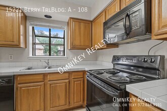 15221 Berry Trail in Dallas, TX - Building Photo - Building Photo