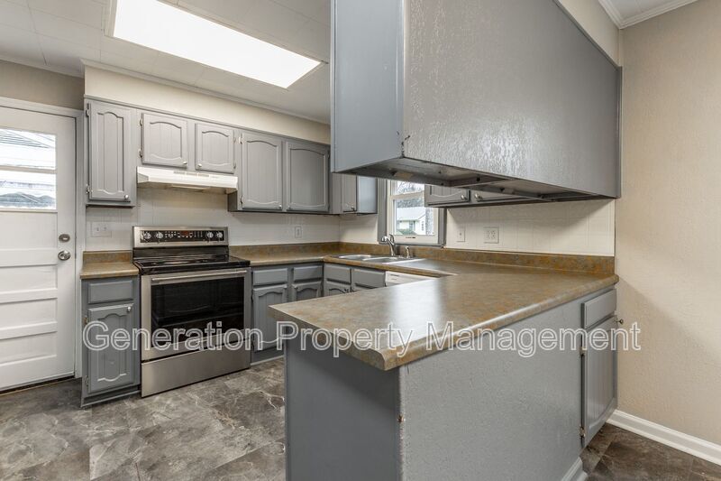 5501 Rosemont Dr in Chattanooga, TN - Building Photo