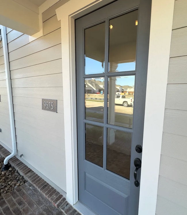 9575 Speaker Dr in Frisco, TX - Building Photo - Building Photo