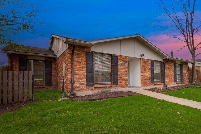 9230 Millwood Dr in Rowlett, TX - Building Photo - Building Photo