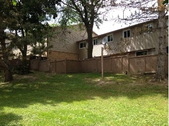 Parkhill Place in Peterborough, ON - Building Photo