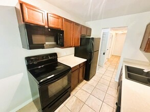 17371 E Mansfield Ave in Aurora, CO - Building Photo - Building Photo