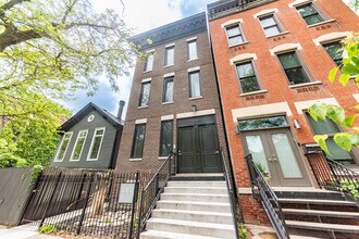 1638 N Sedgwick St, Unit 2 in Chicago, IL - Building Photo - Building Photo