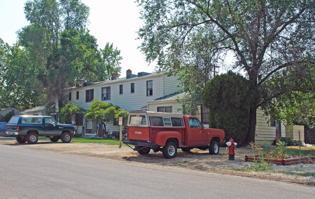 VILLAGE APARTMENT in Boise, ID - Building Photo - Building Photo