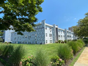 8th Ave Condos in Asbury Park, NJ - Foto de edificio - Interior Photo