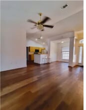 807 Ware Ave NE in Winter Haven, FL - Foto de edificio - Building Photo